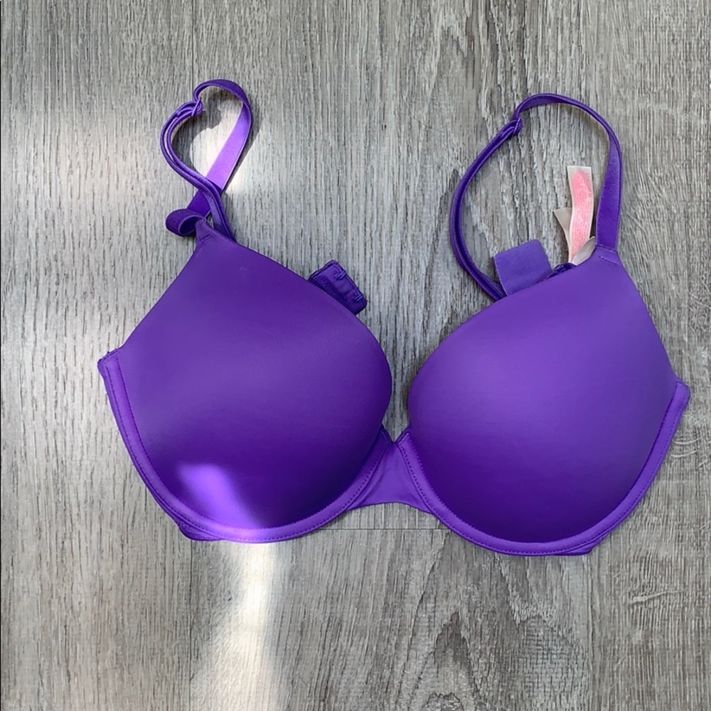 Victoria’s Secret PINK bra